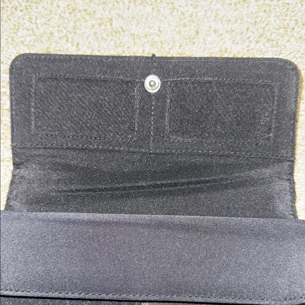 CHENSON Chic Black Wallet with Metal Accent